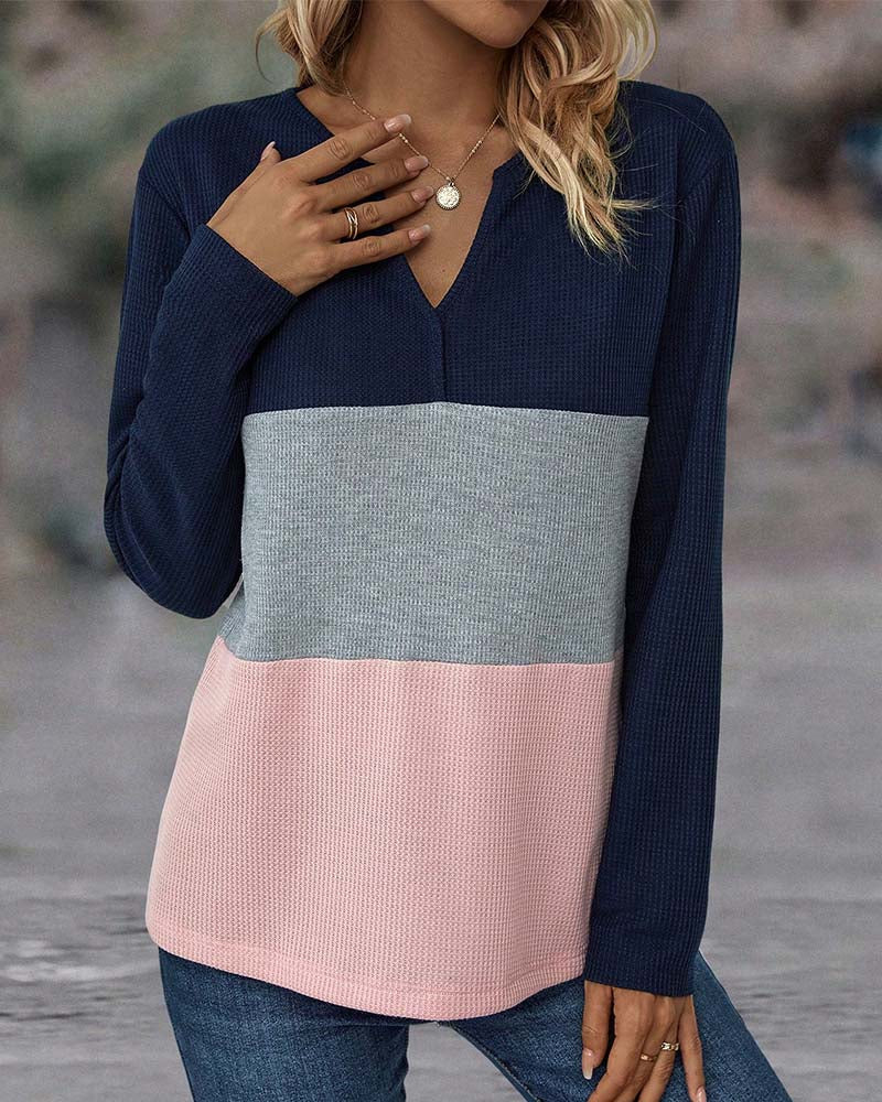 Moderner Damen Langarm-Pullover mit Farbblockmuster, ideal für einen lässigen und komfortablen Alltagslook.