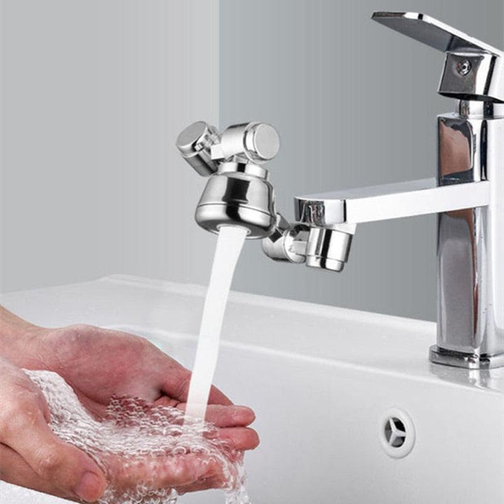 Detailansicht der 1080° drehbaren Wasserhahnverlängerung aus ABS und Kupfer, mit Sprüh- & Strahlmodus.