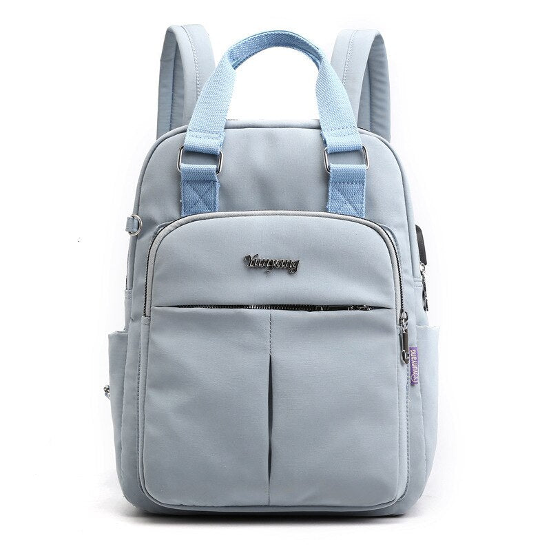 Ergonomischer Reiserucksack, wasserdicht, mit USB-Ladefunktion und cleverem Stauraum.