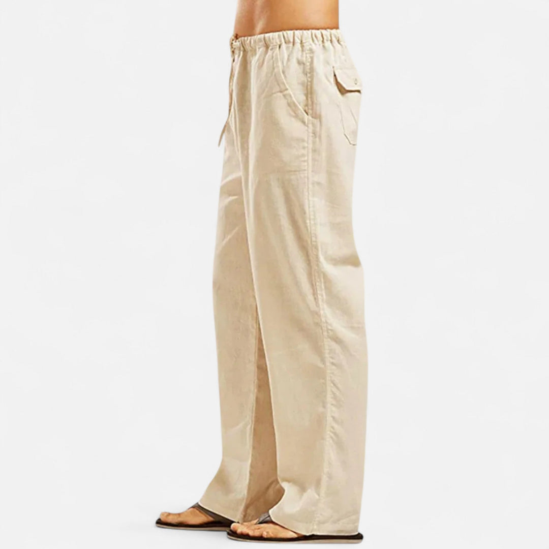 Herrenhose: Leichte, weite Relaxhose mit elastischem Bund. Optimaler Tragekomfort für Freizeit und Sommer.