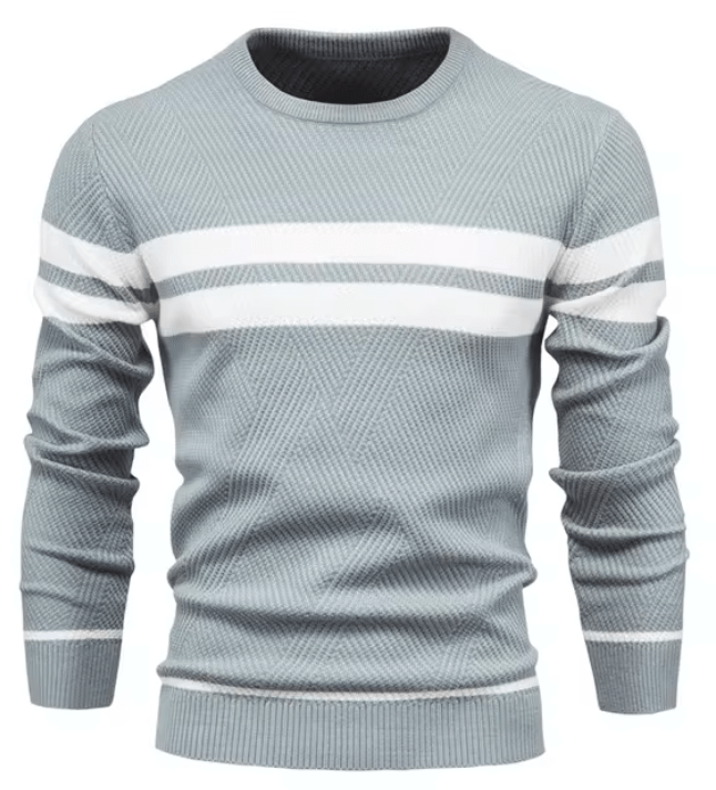 Moderner Herren Strickpullover, passend für verschiedene Looks, betont Komfort und Stil in der Herrenmode.