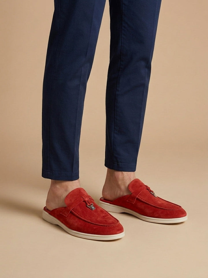 Modische Herren Loafers: Leichte Slip-On Mules, perfekt als bequeme Sommerschuhe für stilvolle Freizeitlooks.
