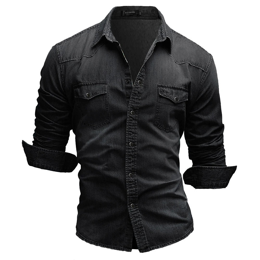 Corvinoschwarzes Freizeithemd für Herren, mit Kentkragen. Elegantes Langarmhemd mit Knopfleiste, Casualwear.