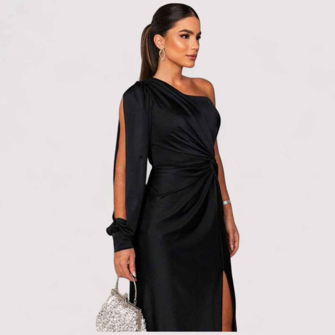 Figurschmeichelndes, langes Damen Abendkleid. Elegante Abendmode mit Schlitz für einen anspruchsvollen Look.
