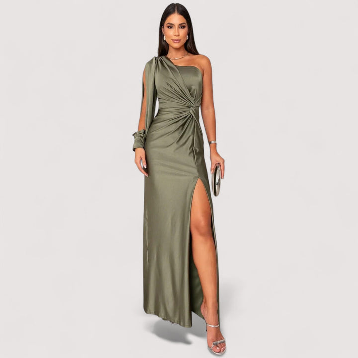 Elegantes langes Damen Abendkleid mit raffiniertem Schlitz, perfekt für festliche Anlässe und Abendveranstaltungen.