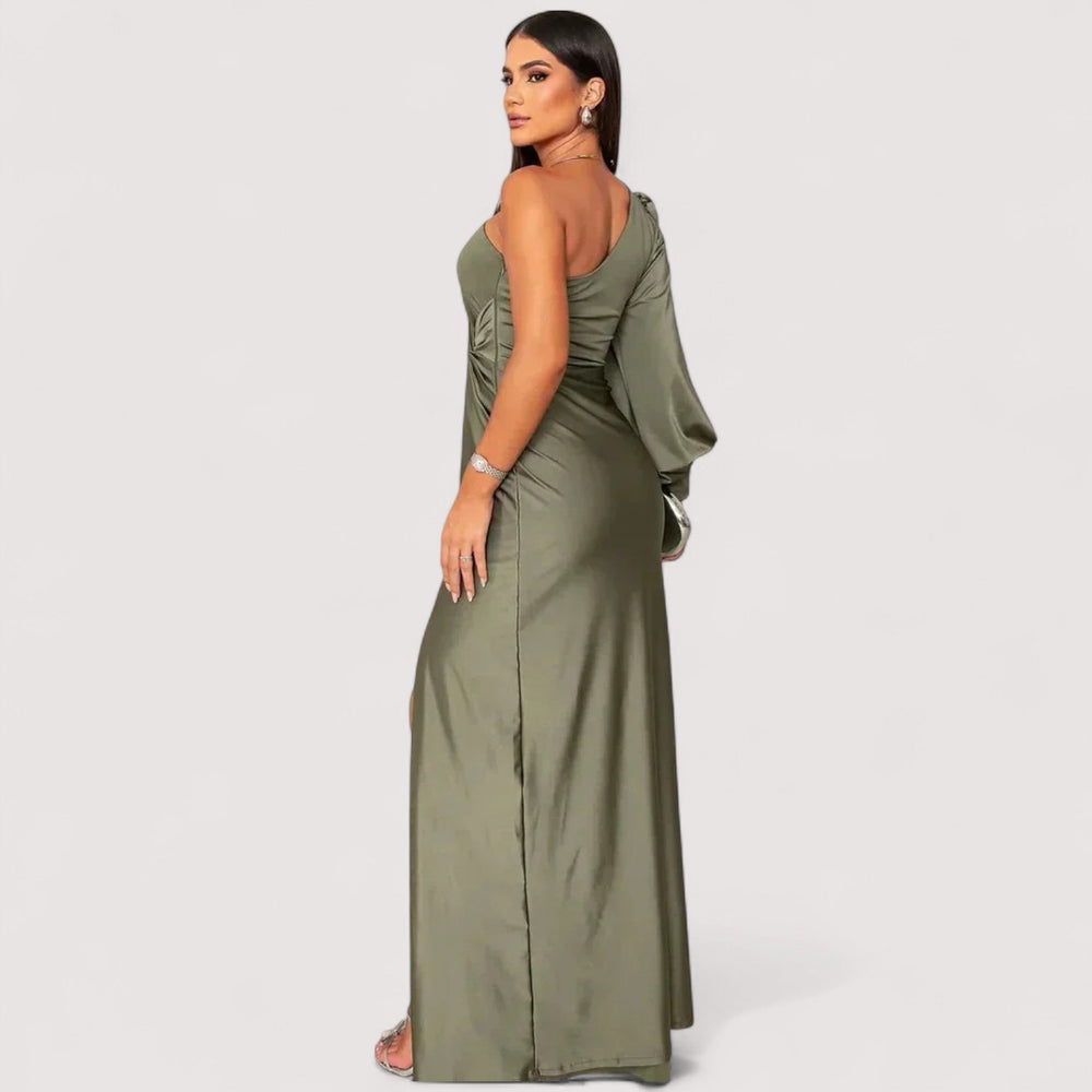 Figurbetontes Damen Abendkleid, lang und fließend, ideal für einen eleganten Auftritt bei besonderen Anlässen.