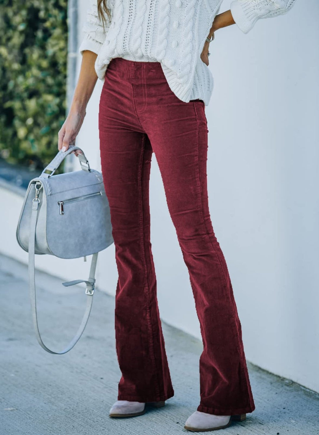 Vielseitige Damen-Hose Nora: elegante Stretchhose in Dunkelblau, ideal für Business & Freizeit.