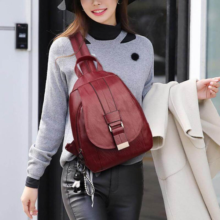 Edles Accessoire: Damen Lederrucksack, wasserabweisend, stilvoll für Business & Alltag.