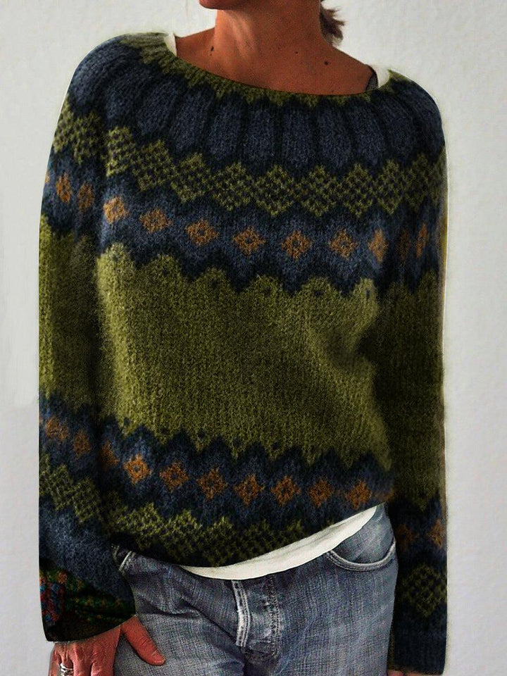 Stilvoller grüner Damen-Strickpullover mit Rundhals und Waldstreifen. Perfekter Alltags-Pullover für den Winter.