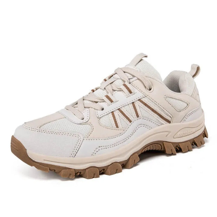 Nahaufnahme ergonomischer Unisex Wanderschuh, rutschfeste Sohle für sicheren Halt im Outdoor-Bereich.