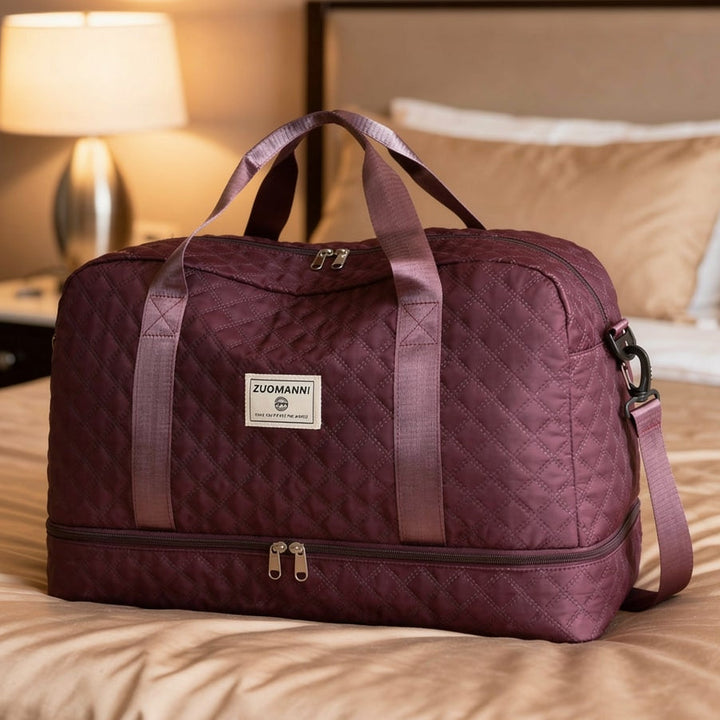 Praktische Wochenendtasche für Kurzurlaube, mit extra Schuhfach. Ideal für Reisen & Sportaktivitäten.