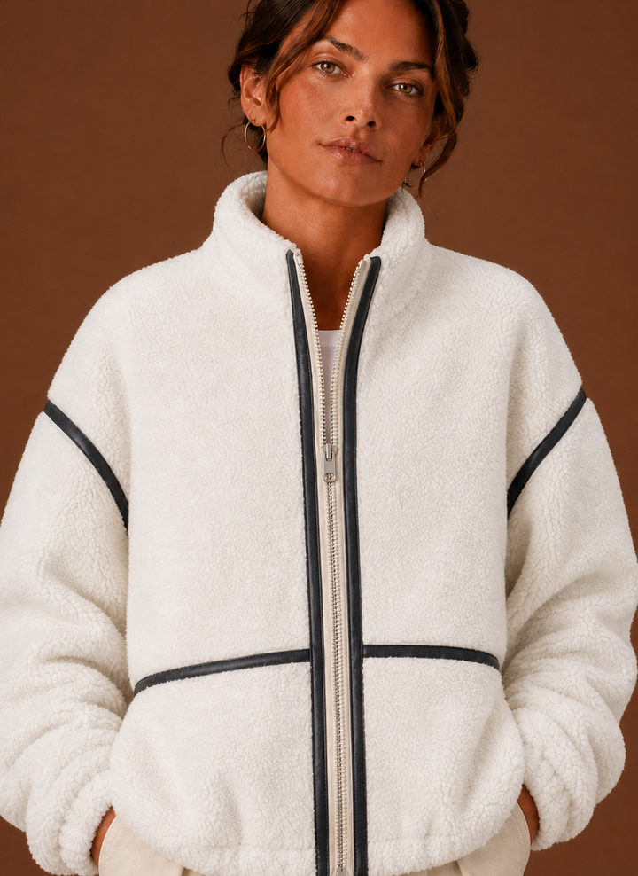 Kuschelige braune Damen Sherpa-Jacke, stilvolle Winterjacke mit Reißverschluss für Damenmode.