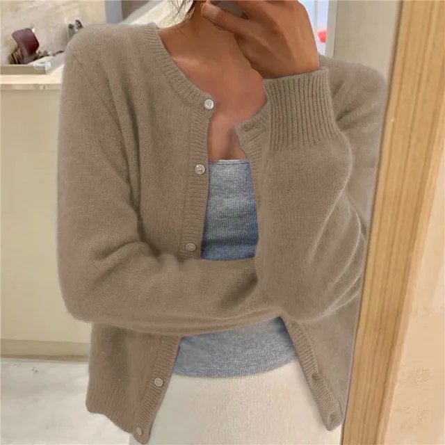 Bequemer Damen Langarm Cardigan in Einheitsgröße, modisch und vielseitig für den modernen Layering-Stil.
