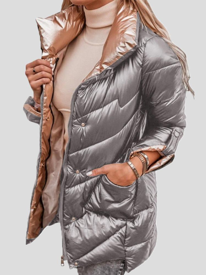 Hochwertiger Damen Puffer Wintermantel. Stilvolle Outdoorjacke, warm & bequem für kalte Wintertage.