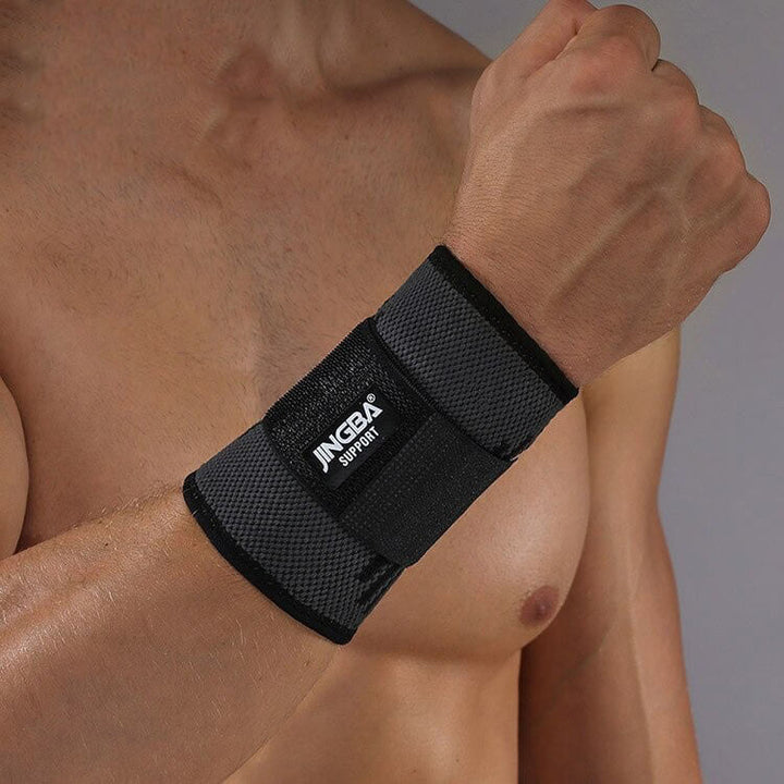 FlexGuard Handgelenkstütze für den Alltag. Bietet Komfort, Stabilität & Gelenkschutz bei der Arbeit oder Freizeit.