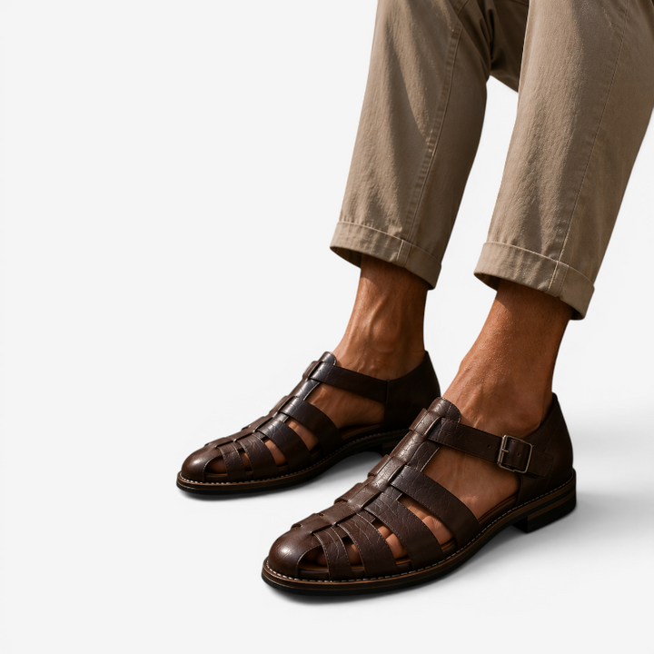 Robuste Herren Sandalen, perfekt für Strand, Alltag und Freizeit. Verstellbare Riemen bieten optimalen Halt.