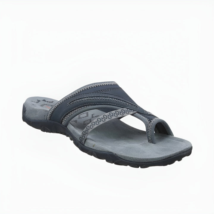 Stilvolle Unisex-Sandalen, ergonomisch geformt, bieten Komfort & sicheren Halt. Verstellbar & langlebig.